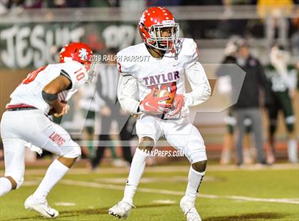 Thumbnail 2 in Alief Taylor @ Strake Jesuit photogallery.