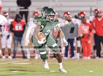 Thumbnail 3 in Alief Taylor @ Strake Jesuit photogallery.