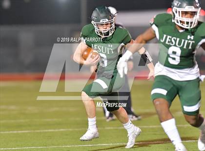 Thumbnail 3 in Alief Taylor @ Strake Jesuit photogallery.