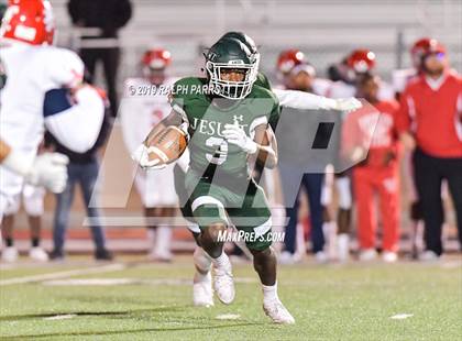 Thumbnail 2 in Alief Taylor @ Strake Jesuit photogallery.