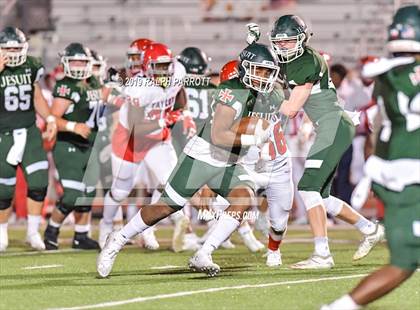 Thumbnail 3 in Alief Taylor @ Strake Jesuit photogallery.