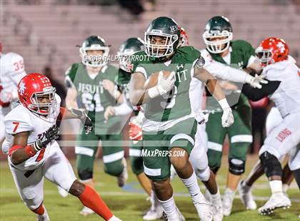 Thumbnail 2 in Alief Taylor @ Strake Jesuit photogallery.