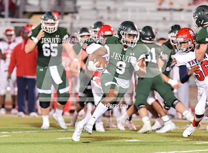 Thumbnail 2 in Alief Taylor @ Strake Jesuit photogallery.