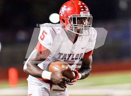 Thumbnail 3 in Alief Taylor @ Strake Jesuit photogallery.