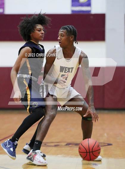 Thumbnail 2 in O'Fallon @ Belleville West photogallery.
