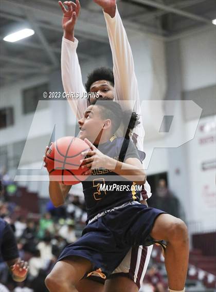Thumbnail 1 in O'Fallon @ Belleville West photogallery.