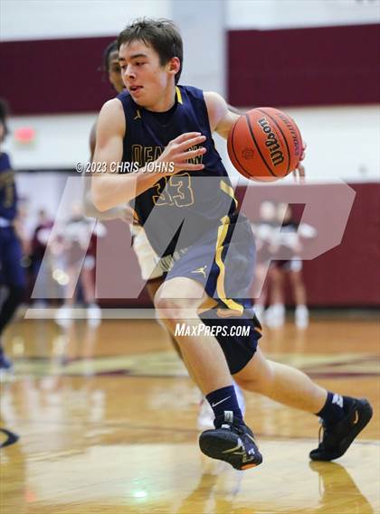Thumbnail 1 in O'Fallon @ Belleville West photogallery.