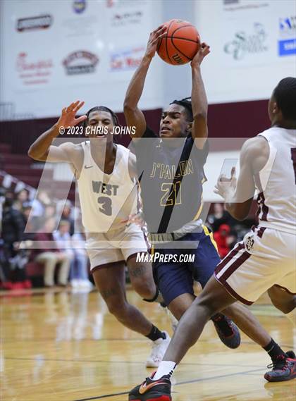 Thumbnail 2 in O'Fallon @ Belleville West photogallery.