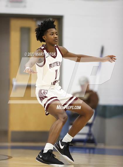 Thumbnail 1 in Central vs Cardinal Ritter (Bill Rowe's Queen City Classic) photogallery.