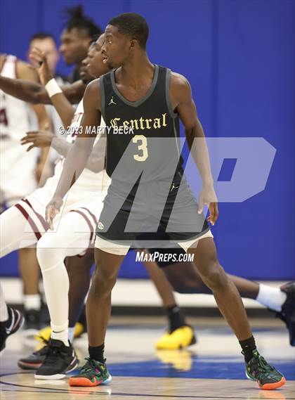 Thumbnail 2 in Central vs Cardinal Ritter (Bill Rowe's Queen City Classic) photogallery.
