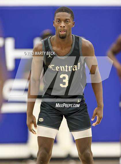Thumbnail 2 in Central vs Cardinal Ritter (Bill Rowe's Queen City Classic) photogallery.