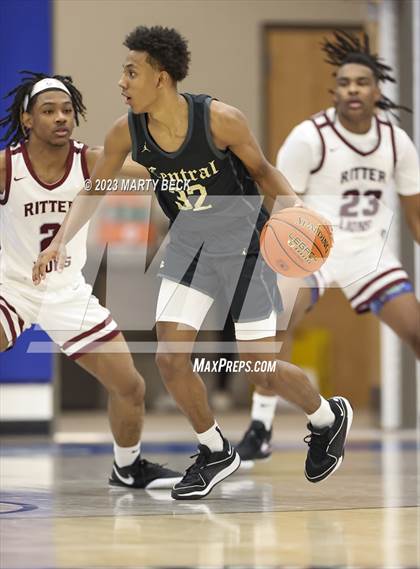 Thumbnail 1 in Central vs Cardinal Ritter (Bill Rowe's Queen City Classic) photogallery.