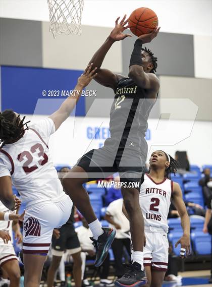 Thumbnail 2 in Central vs Cardinal Ritter (Bill Rowe's Queen City Classic) photogallery.