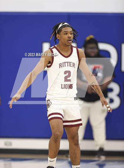 Thumbnail 2 in Central vs Cardinal Ritter (Bill Rowe's Queen City Classic) photogallery.