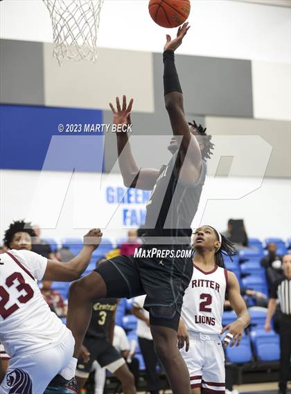 Thumbnail 3 in Central vs Cardinal Ritter (Bill Rowe's Queen City Classic) photogallery.