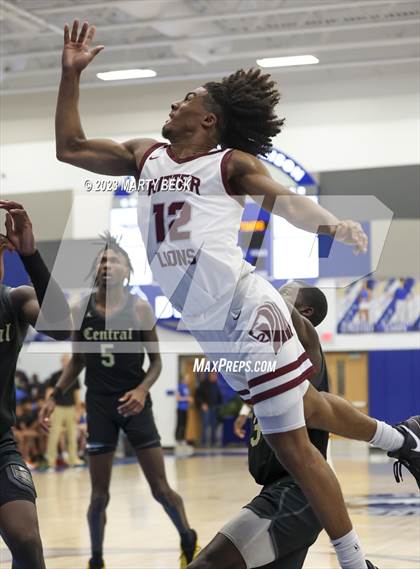 Thumbnail 2 in Central vs Cardinal Ritter (Bill Rowe's Queen City Classic) photogallery.