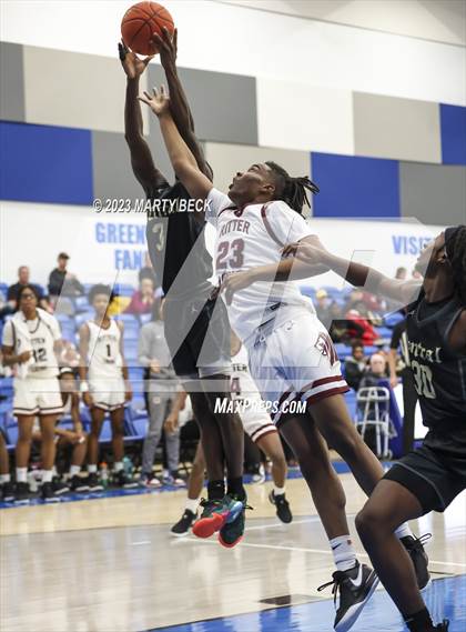 Thumbnail 2 in Central vs Cardinal Ritter (Bill Rowe's Queen City Classic) photogallery.