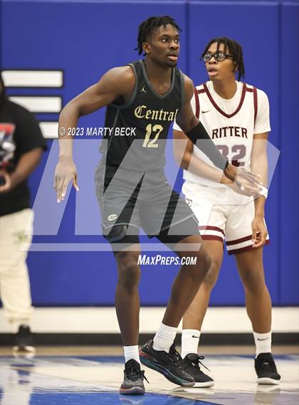 Thumbnail 1 in Central vs Cardinal Ritter (Bill Rowe's Queen City Classic) photogallery.