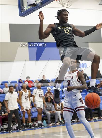 Thumbnail 2 in Central vs Cardinal Ritter (Bill Rowe's Queen City Classic) photogallery.