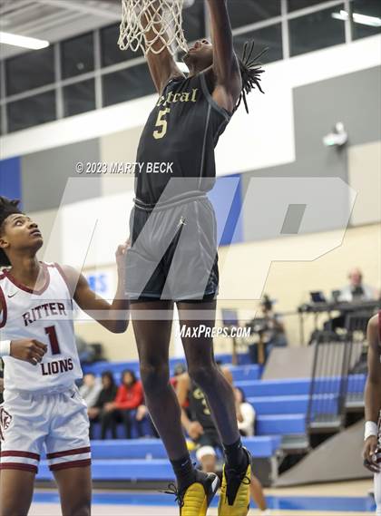 Thumbnail 3 in Central vs Cardinal Ritter (Bill Rowe's Queen City Classic) photogallery.