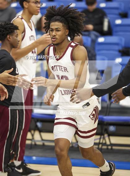 Thumbnail 3 in Central vs Cardinal Ritter (Bill Rowe's Queen City Classic) photogallery.