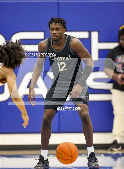 Thumbnail 1 in Central vs Cardinal Ritter (Bill Rowe's Queen City Classic) photogallery.