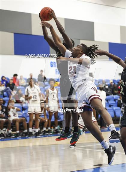 Thumbnail 3 in Central vs Cardinal Ritter (Bill Rowe's Queen City Classic) photogallery.