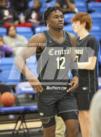 Thumbnail 3 in Central vs Cardinal Ritter (Bill Rowe's Queen City Classic) photogallery.
