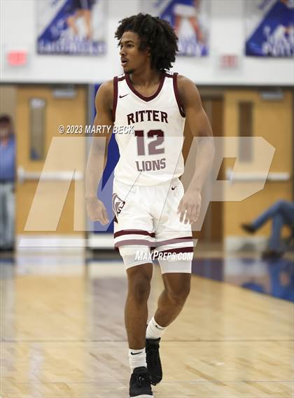 Thumbnail 3 in Central vs Cardinal Ritter (Bill Rowe's Queen City Classic) photogallery.