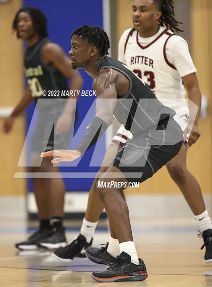 Thumbnail 2 in Central vs Cardinal Ritter (Bill Rowe's Queen City Classic) photogallery.