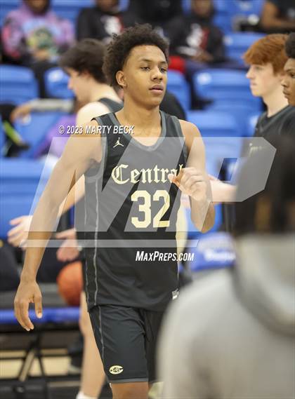Thumbnail 2 in Central vs Cardinal Ritter (Bill Rowe's Queen City Classic) photogallery.