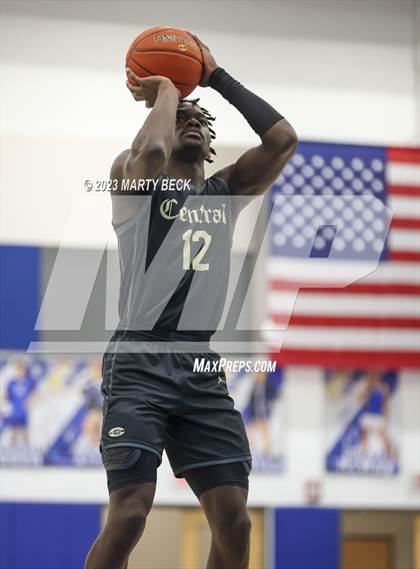 Thumbnail 2 in Central vs Cardinal Ritter (Bill Rowe's Queen City Classic) photogallery.