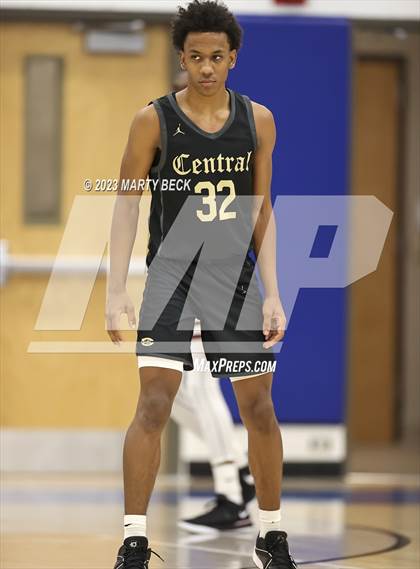Thumbnail 3 in Central vs Cardinal Ritter (Bill Rowe's Queen City Classic) photogallery.