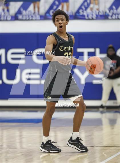 Thumbnail 3 in Central vs Cardinal Ritter (Bill Rowe's Queen City Classic) photogallery.