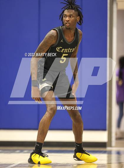 Thumbnail 2 in Central vs Cardinal Ritter (Bill Rowe's Queen City Classic) photogallery.