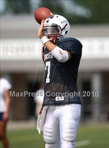 Thumbnail 2 in 28th Annual Eddie Meath All-Star Game (Section 5 NY) photogallery.