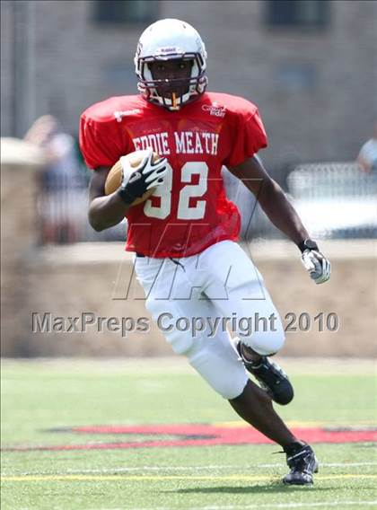 Thumbnail 3 in 28th Annual Eddie Meath All-Star Game (Section 5 NY) photogallery.