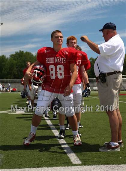 Thumbnail 1 in 28th Annual Eddie Meath All-Star Game (Section 5 NY) photogallery.