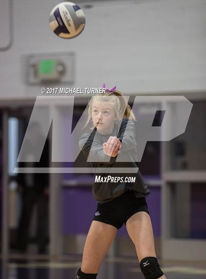 Thumbnail 2 in El Dorado @ Shasta (CIF State D3 First Round) photogallery.
