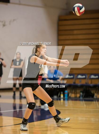 Thumbnail 2 in El Dorado @ Shasta (CIF State D3 First Round) photogallery.