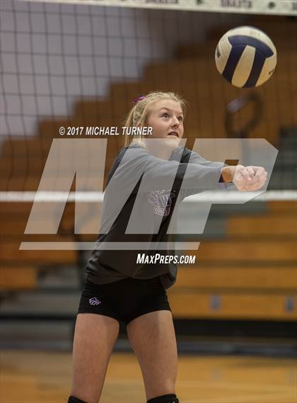 Thumbnail 2 in El Dorado @ Shasta (CIF State D3 First Round) photogallery.