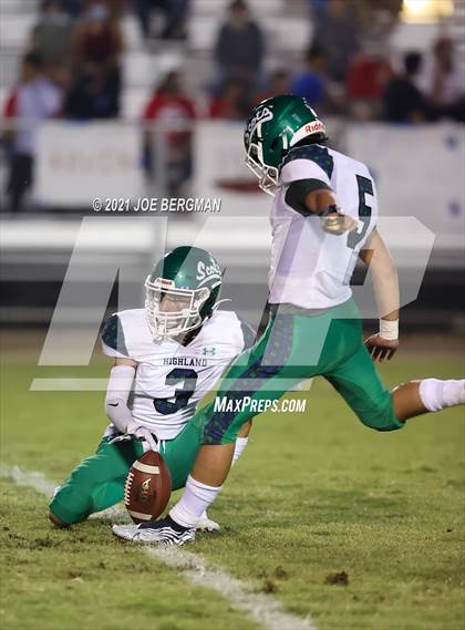 Thumbnail 1 in Highland @ Arvin photogallery.