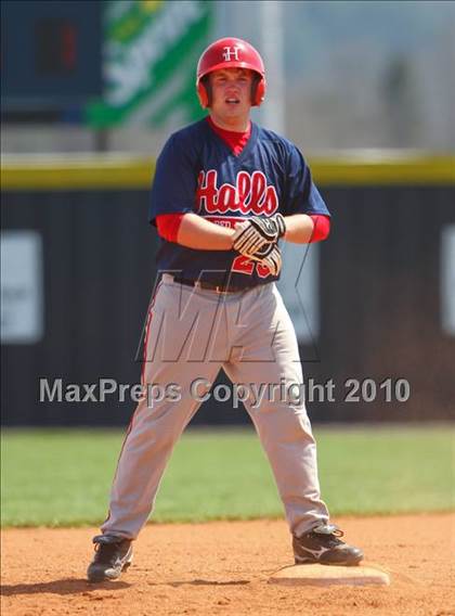 Thumbnail 1 in Halls vs Carter (Anderson County) photogallery.