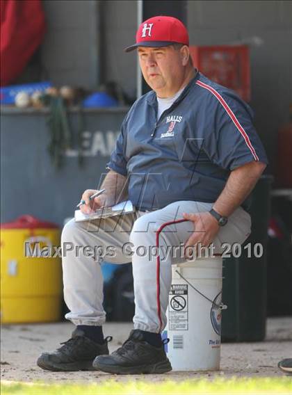 Thumbnail 1 in Halls vs Carter (Anderson County) photogallery.