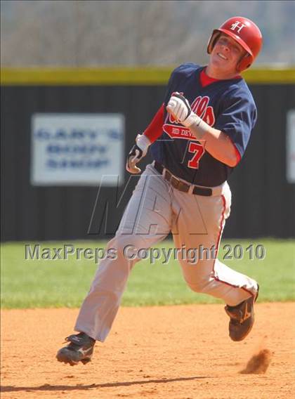 Thumbnail 2 in Halls vs Carter (Anderson County) photogallery.