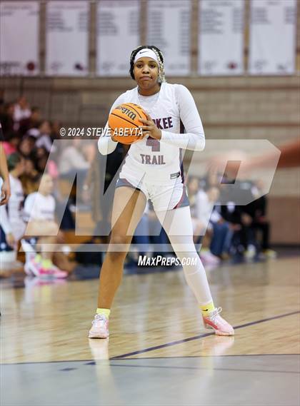 Thumbnail 1 in Grandview @ Cherokee Trail photogallery.