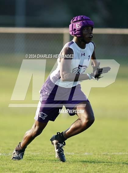 Thumbnail 2 in Bryan vs Elgin (Texas 7 on 7 State Qualifier) photogallery.