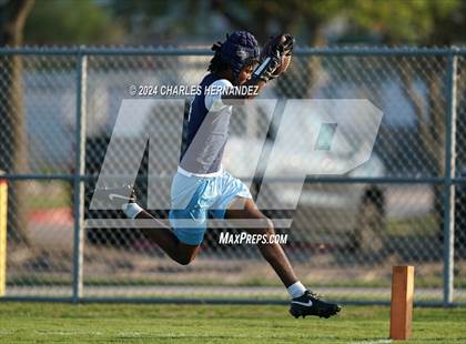 Thumbnail 3 in Bryan vs Elgin (Texas 7 on 7 State Qualifier) photogallery.