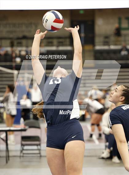Thumbnail 2 in Green Canyon vs. Snow Canyon (UHSAA 4A First Round Playoff) photogallery.