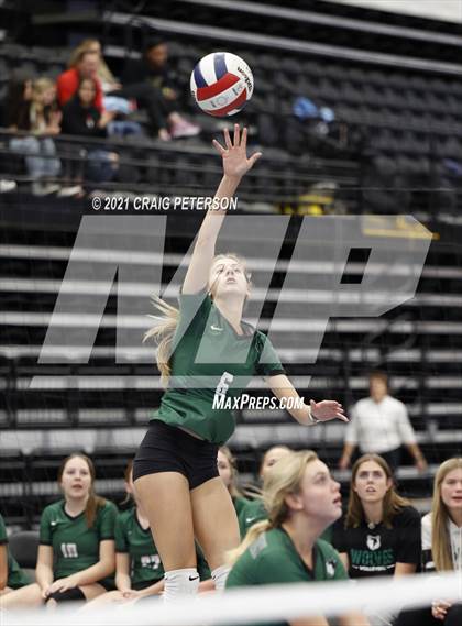 Thumbnail 3 in Green Canyon vs. Snow Canyon (UHSAA 4A First Round Playoff) photogallery.